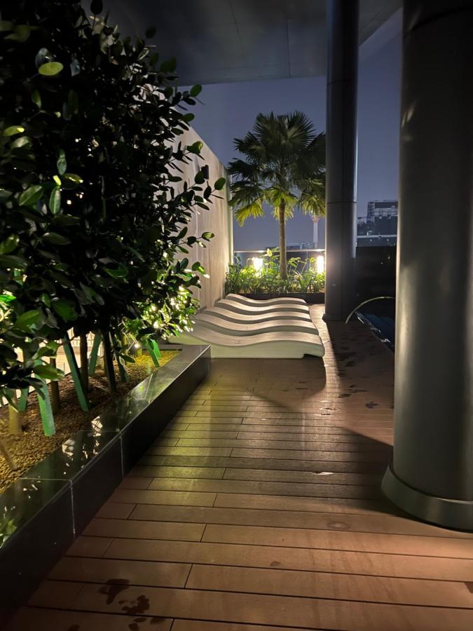 Luxury Suites At Eaton Klcc Kuala Lumpur Exterior photo