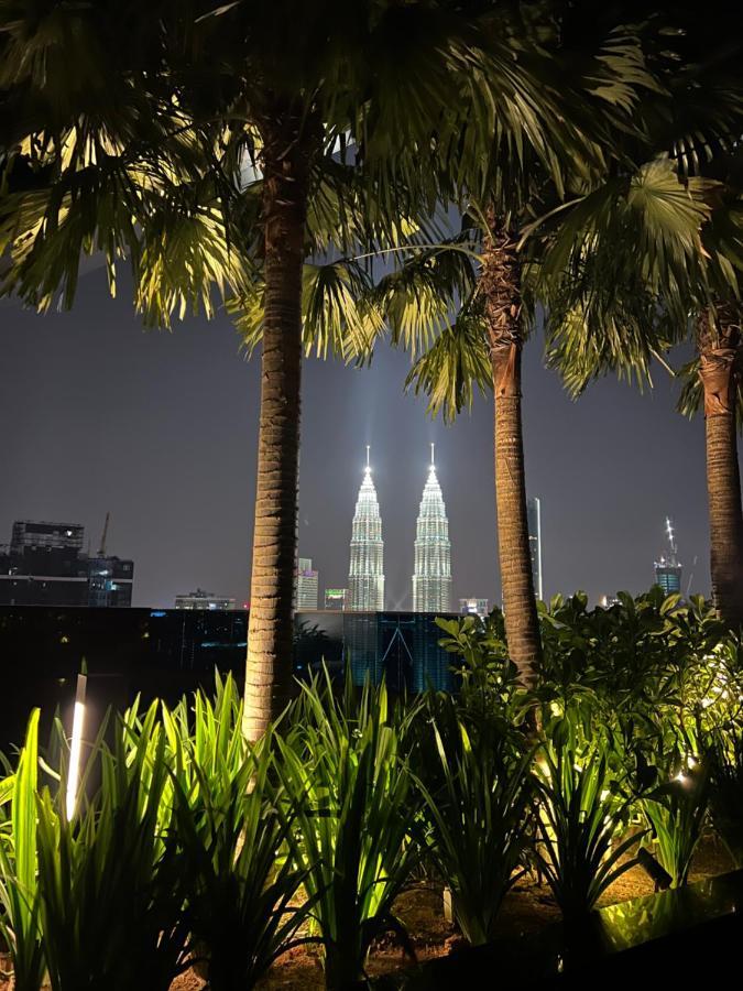 Luxury Suites At Eaton Klcc Kuala Lumpur Exterior photo