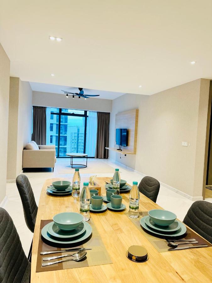 Luxury Suites At Eaton Klcc Kuala Lumpur Exterior photo