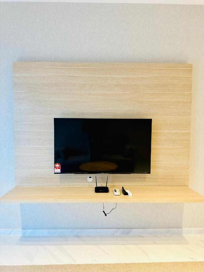 Luxury Suites At Eaton Klcc Kuala Lumpur Exterior photo