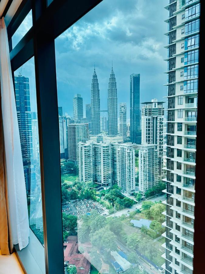Luxury Suites At Eaton Klcc Kuala Lumpur Exterior photo