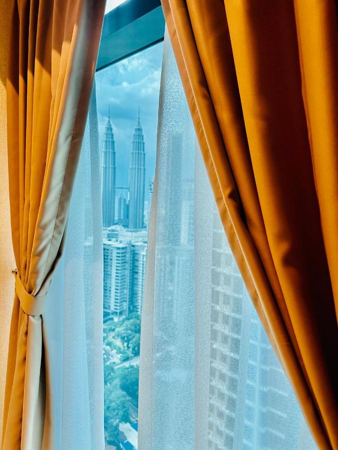 Luxury Suites At Eaton Klcc Kuala Lumpur Exterior photo
