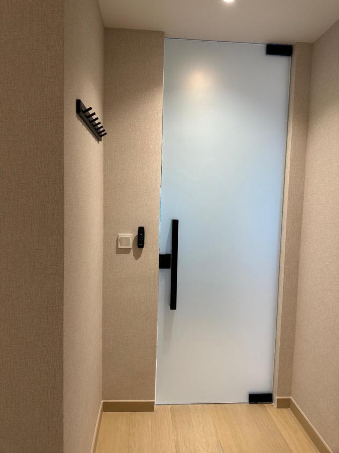 Luxury Suites At Eaton Klcc Kuala Lumpur Exterior photo