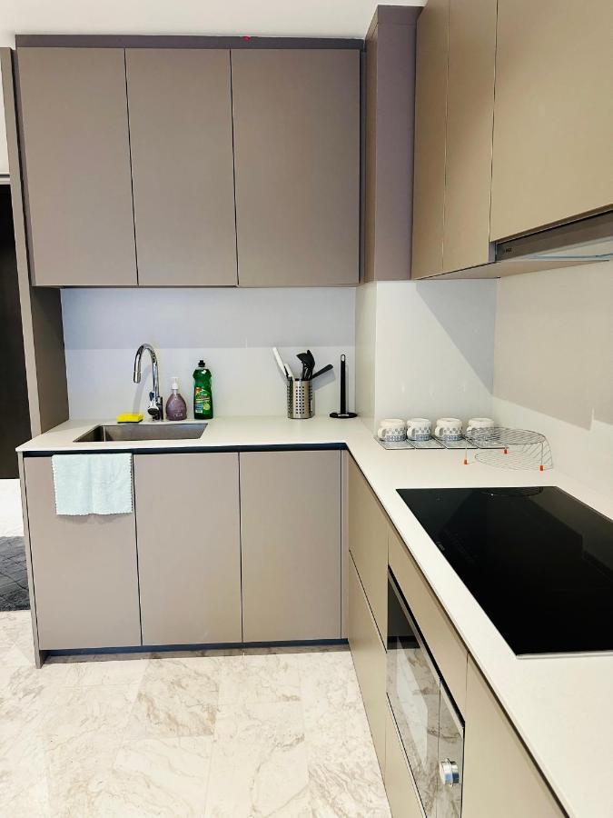 Luxury Suites At Eaton Klcc Kuala Lumpur Exterior photo